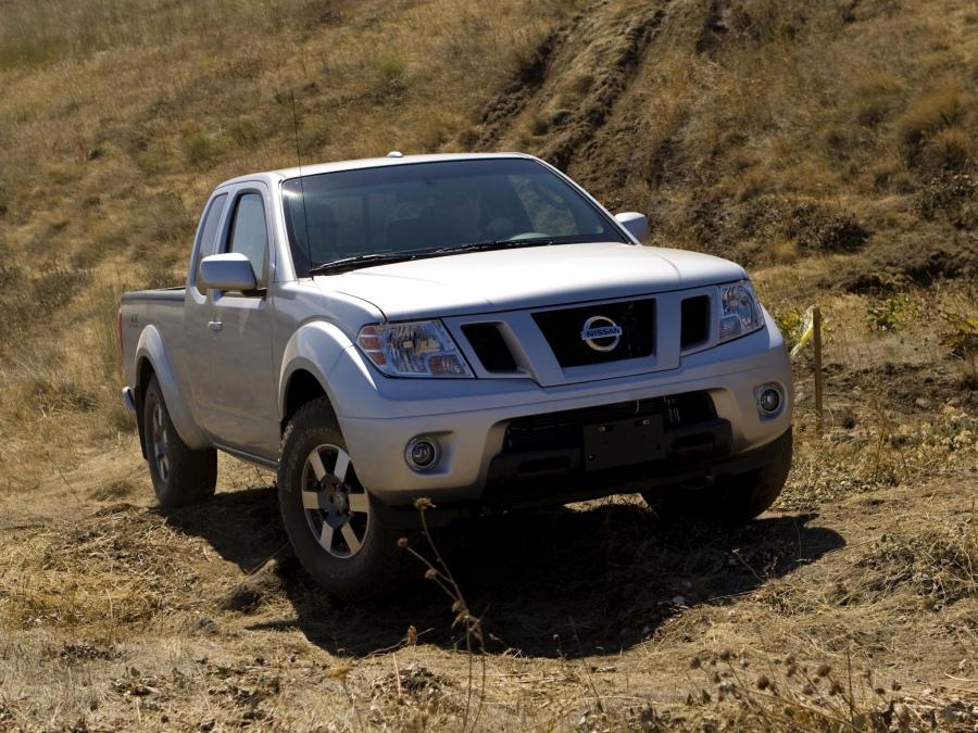  Nissan Frontier Pro-4X King Cab (D40) 2012 года  (NA) (фото 2 из 24)